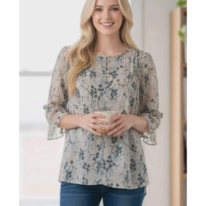LC Lauren Conrad Size S Floral Blouse Pintuck Shark-Bite Cottage Peasant
